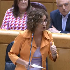 Montero al PP: "A ver a si algún día les dan los números para que ustedes puedan gobernar"