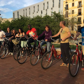 La ong Diandé África,  fundada por el propio Mamadou, tiene el objetivo de ayudar a escolarizar a niños en Senegal.
