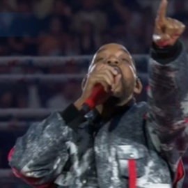 Un Ibai de récord revoluciona el Bernabéu con su espectáculo total de música y boxeo