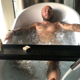 Kiko Rivera sorprende a sus seguidores con una íntima fotografía