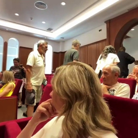 Vecinos claman en el Ayuntamiento de Pozuelo contra el "ecocidio"