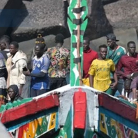 Rescatados dos cayucos con unos 220 inmigrantes en las costas de Gran Canaria y El Hierro