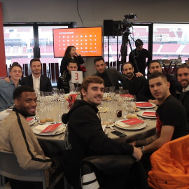 El Atlético de Madrid celebra su tradicional comida de Navidad