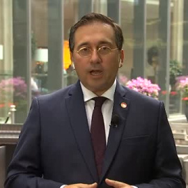 Albares niega cualquier "contrapartida" o "negociación política" en la salida de Edmundo González