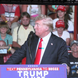 Trump acepta debatir a Kamala Harris: "Desafío aceptado"