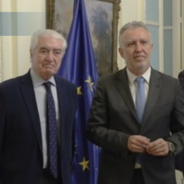 El ministro Ángel Víctor Torres se reúne con el presidente de UNICEF España