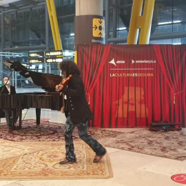 Ara Malikian presenta su disco 'Petit Garage' en Barajas