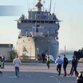 Llegan a Albania los primeros 16 migrantes rescatados por Italia en el mar