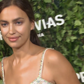 Irina Shayk cumple 33 años en Disneyland junto a Bradley Cooper y su hija