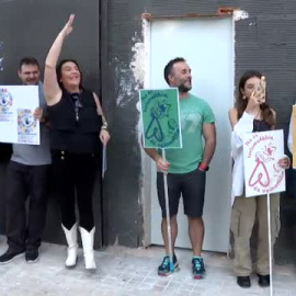 Cadena humana en Valencia contra las viviendas turísticas