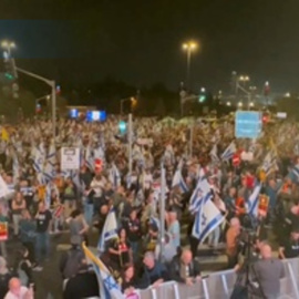 Manifestantes protestan contra el Gobierno de Israel y piden la liberación de los rehenes en Jerusalén