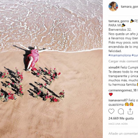 Tamara Gorro entra en los 32 entre flores y globos