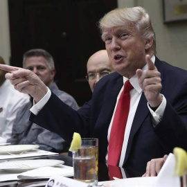 Donald Trump en una reunión en la Casa Blanca con los sindicatos de Harley Davidson. | WIN McNAMEE (EFE)