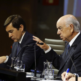 El presidente del BBVA, Francisco González , y el consejero delegado, Carlos Torres, durante la presentación de los resultados de la entidad en 2016. EFE/Paco Campos