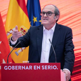 El candidato del PSOE a la Comunidad de Madrid, Ángel Gabilondo, da un discurso este sábado durante un acto de precampaña de cara a las elecciones regionales de Madrid. EFE/PSOE/Eva Ercolanese