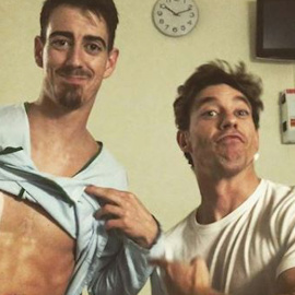 Adrián Lastra explica la enfermedad de su hermano