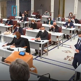 El consejero de Salud de Murcia, Manuel Villegas, descarta dimitir pese a saltarse el protocolo para vacunarse