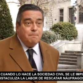 ¿Es legal la decisión del gobierno de mantener el Open Arms en Barcelona?