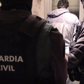 Dos detenidos en Badalona acusados de adoctrinamiento y captación yihadista / GUARDIA CIVIL