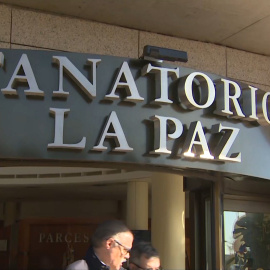 Diferentes personalidades acuden al tanatorio de José Luis Cuerda