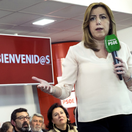 La secretaria general del PSOE andaluz y presidenta de la Junta, Susana Díaz, durante la inauguración de la nueva sede del PSOE de Huelva. EFE/Julián Pérez