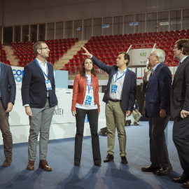 Los dirigentes del Partido Popular Pablo Casado, Javier Maroto, Andrea Levy, Fernando Martínez-Maillo y Javier Arenas, durante la visita a la Caja Mágica, donde se celebra el XVIII Congreso Nacional de PP . EFE/Fernando Villar