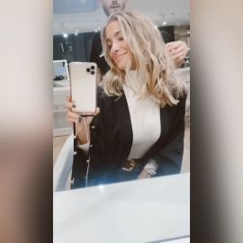 María Pombo recibe al 2020 con nuevo peinado