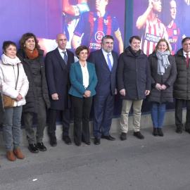 Uribes asiste a la final de la Supercopa de fútbol femenino