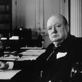 Winston Churchill durante su etapa de primer ministro británico. | ARCHIVO