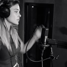 Lorena Gómez anuncia la grabación de un disco muy especial