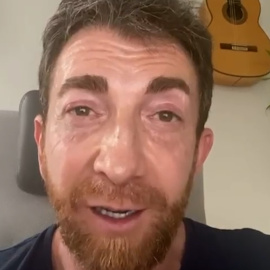 Pablo Motos tendrá que quedarse en casa tras dar positivo