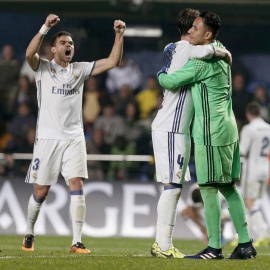Pepe, Ramos y Keylor Navas celebran el triunfo en Villarreal. | MIGUEL ANGEL POLO (EFE)