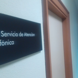 El servicio telefónico municipal del 010 lleva desde 2015 externalizado sin un contrato que regule su prestación.