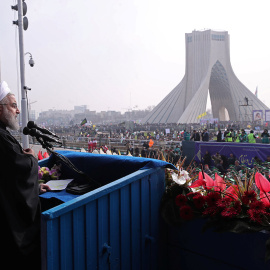 El presidente de Iran, Hassan Rouhani, habla durante el acto de celebración de la Revolución Islámica de 19790, en Tehrran. REUTERS