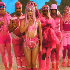 Lady Gaga regresa al pop más pegadizo con 'Stupid love'