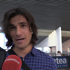 Hugo Salazar mantiene distancias con los concursantes de OT2