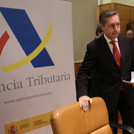 El director general de la Agencia Tributaria, Santiago Menéndez, durante la rueda de prensa para explicar los resultados de control de la Agencia Tributaria en 2016. EFE/Chema Moya