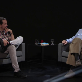 Pablo Iglesias entrevista al histórico líder del nacionalismo gallego Xosé Manuel Beiras, en 'Otra Vuelta de Tuerka'