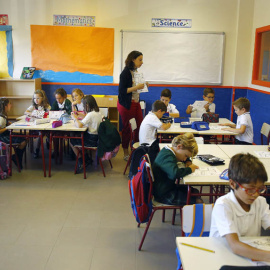 Bélgica es el único país comunitario en el que la educación pública tiene un pero menor que en España, donde únicamente atiende al 68% de los escolares mientras el resto de la UE no baja del 85%.