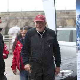 El rey emérito Juan Carlos de Borbón, en el Club Náutico de Sanxenxo. Maria Muiña/Sailingshots