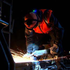 Sanitarios, soldadores y comerciales con idiomas, los puestos más difíciles de cubrir