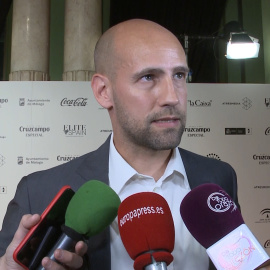 Gonzalo Miró evita opinar sobre Malú y Albert Rivera