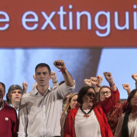 Pedro Sánchez, en el Palacio de Congresos de Cádiz. / ROMÁN RÍOS (EFE)