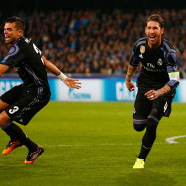 Ramos celebra un gol al Nápoles. Reuters / Tony Gentile