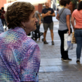 La pensión media de una mujer es de 711,25 euros frente a los 1.133,6 euros mensuales que recibe de media un hombre.EUROPA PRESS