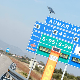Cartel en la autopista AP-7.