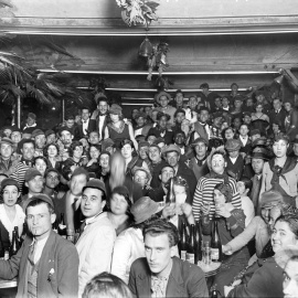 Una imatge de La Criolla en el seu moment d'esplendor i que recull el llibre. Josep Maria Sagarra i Plana - Arxiu Nacional de Catalunya.