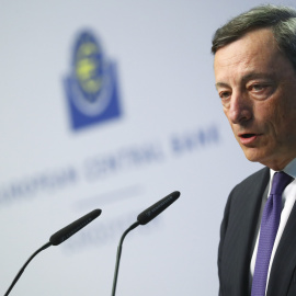 Mario Dragui, Presidente del Banco Central Europeo (BCE) en una conferencia de prensa en Frankfurt. REUTERS/Kai Pfaffenbach