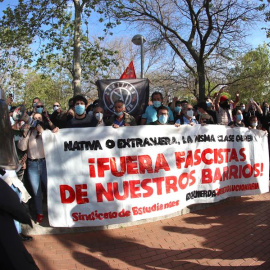  Vecinos de Vallecas convocan dos concentraciones en contra del acto de presentación de la candidatura de Rocío Monasterio, para las próximas elecciones en la Comunidad de Madrid, junto al líder de VOX, Santiago Abascal, este miércoles en e