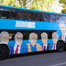 El 'tramabús' que Podemos ha sacado a la calle.